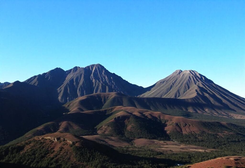 10 three sisters VOLCANO MOUNTAIN 2